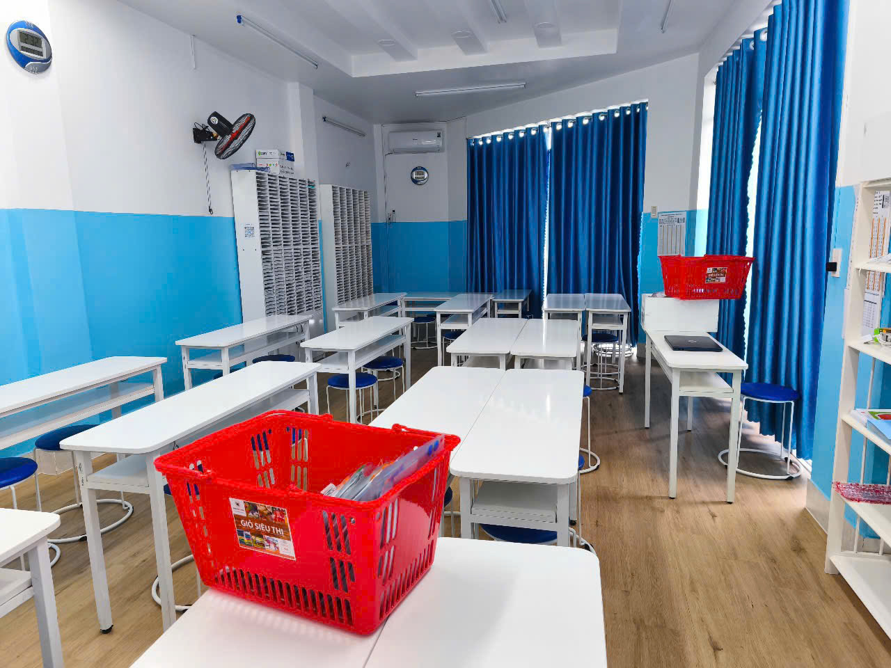 Tìm trung tâm học thêm uy tín cho con? Khám phá trung tâm Tuấn An - nơi dạy Toán và Tiếng Anh chất lượng, lộ trình rõ ràng, giúp học sinh tiến bộ nhanh và bền vững.