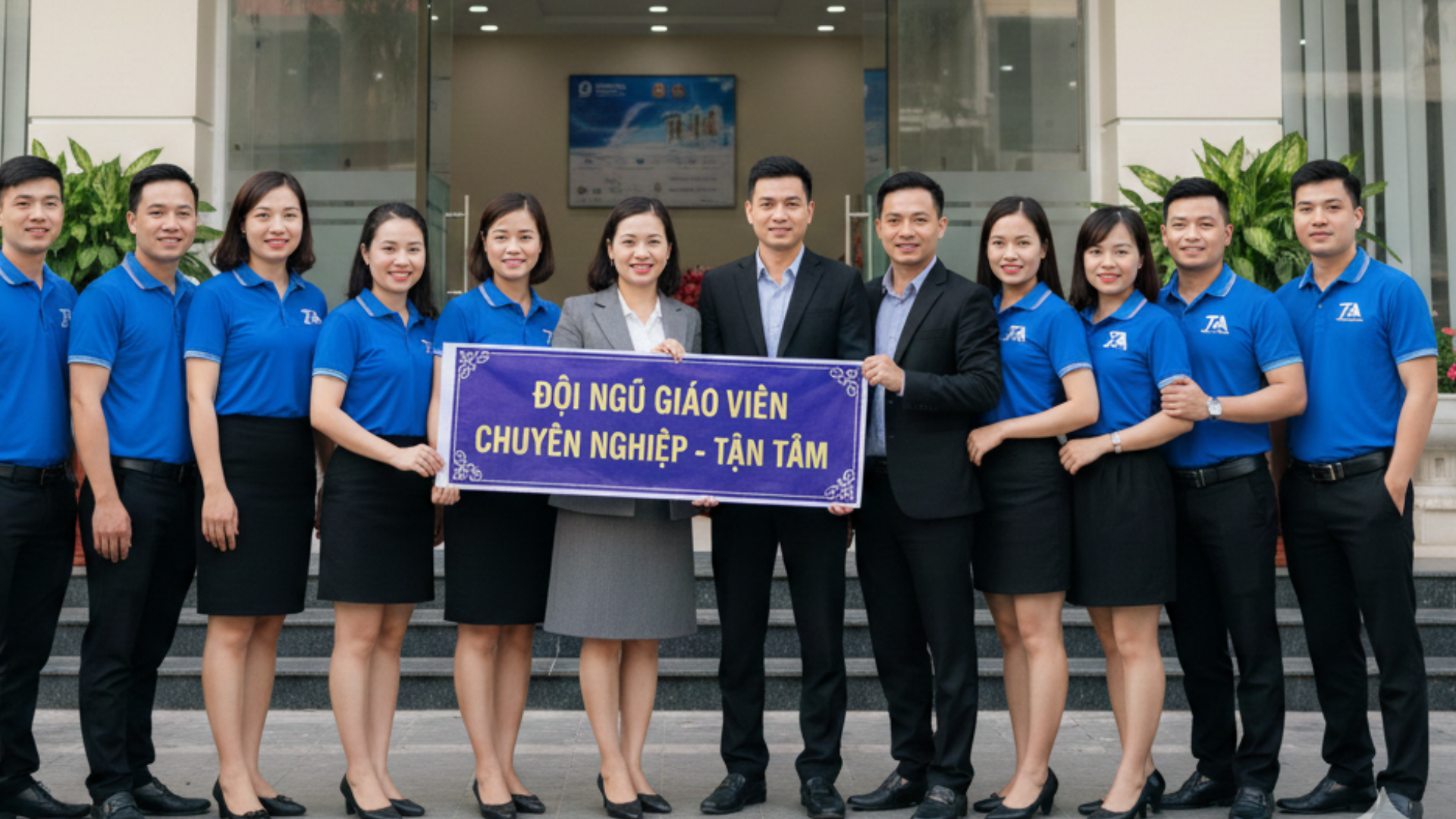 Trung tâm Tuấn An quận 6 chuyên hỗ trợ học sinh yếu, mất gốc tiếng Anh lấy lại tự tin và tiến bộ rõ rệt sau thời gian học tập.